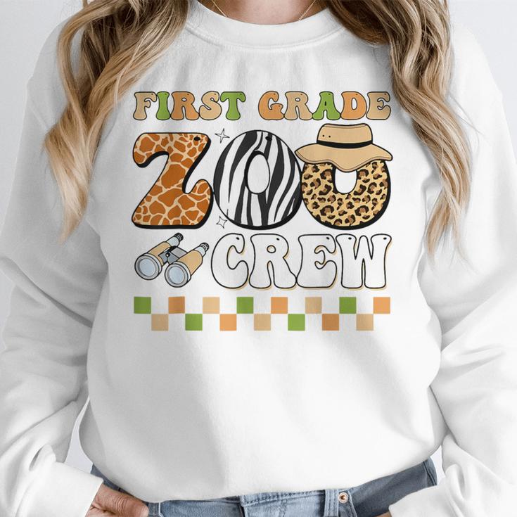 Field Zoo Trip Teacher First Grade Crew Back To School Women Crewneck Sweatshirt, First Grade Teacher Gifts, funny design Field Zoo Trip Teacher First Grade Crew Back To School Women Crewneck Sweatshirt, First Grade Teacher Gifts, funny design