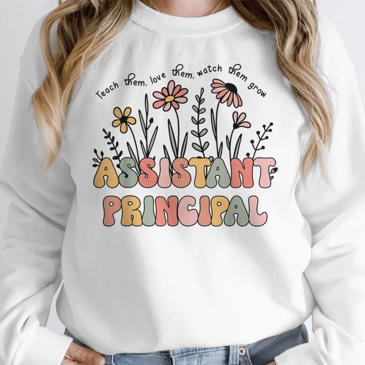 Retro Floral Assistant Principal Shirt For Teachers Day Women Crewneck Sweatshirt, funny design