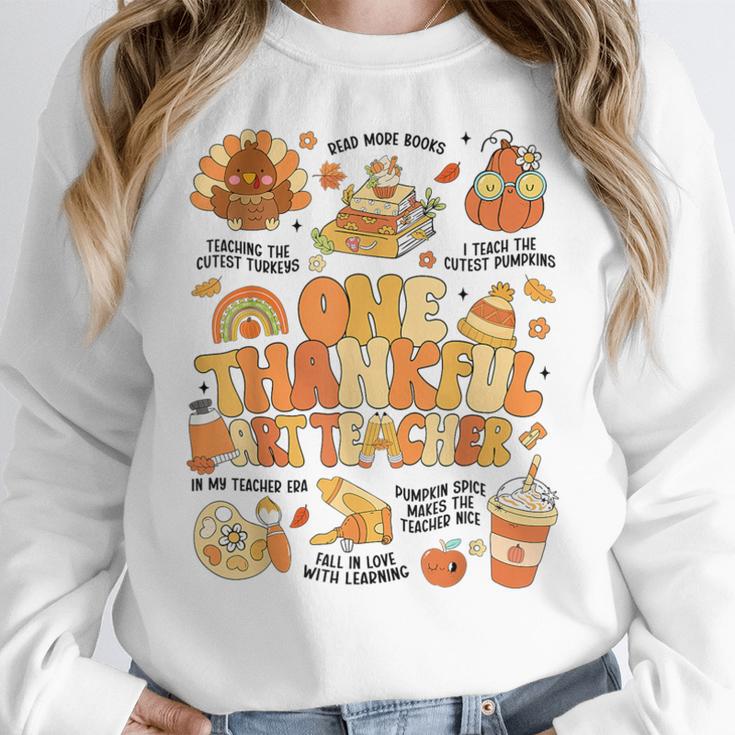 Thanksgiving One Thankful Art Teacher Fall Groovy Men Women Women Crewneck Sweatshirt, Groovy Teacher Gifts, funny design