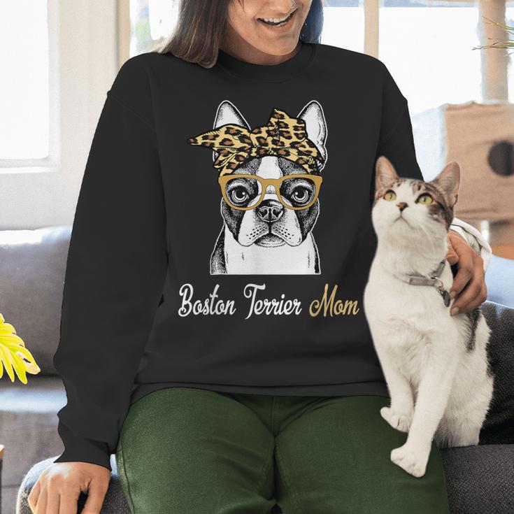 Birthday And Mother's Day -Boston Terrier Mom Women Crewneck Sweatshirt, gift for family, gift for coworker