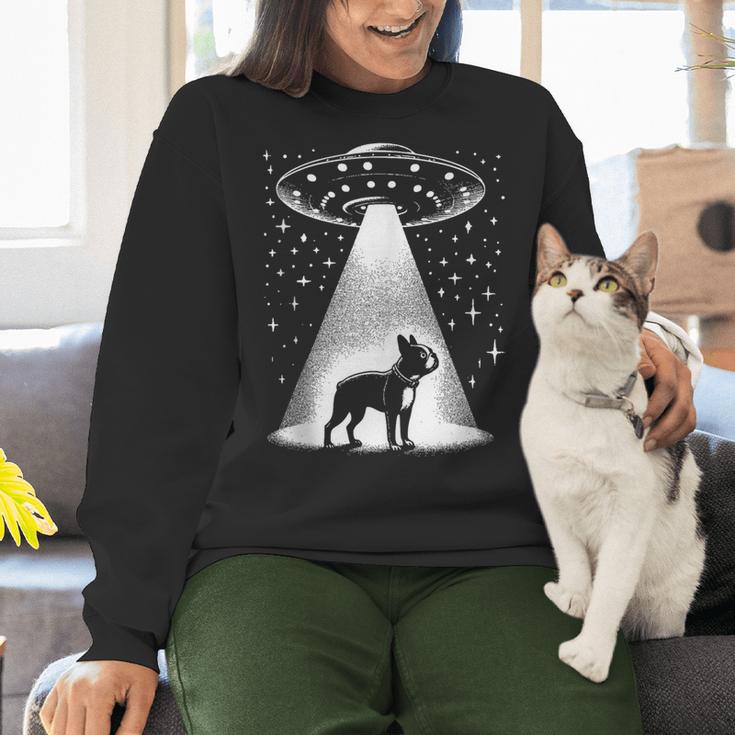 Boston Terrier Mom Dad Dog Alien UFO Women Crewneck Sweatshirt, Boston Terrier Mom Sweatshirts, Boston Terrier Dad Sweatshirts, gift for family, gift for coworker