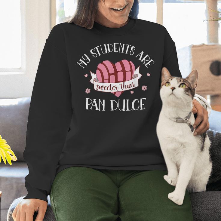 Cute Spanish Teacher Dual Language Bilingual Teacher Men Women Women Crewneck Sweatshirt, gift for family, gift for coworker