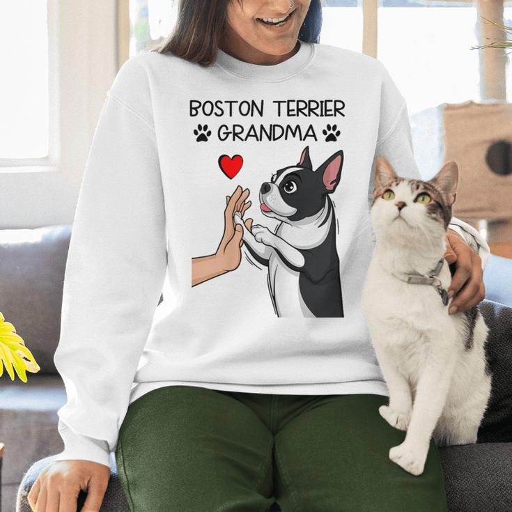 Boston Terrier Grandma Mother's Day Dog Mom Women Crewneck Sweatshirt, Boston Terrier Mom Sweatshirts, gift for family, gift for coworker