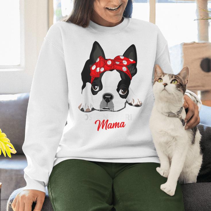 Boston Terrier Mum Dog Woman Idea Women Crewneck Sweatshirt, gift for family, gift for coworker