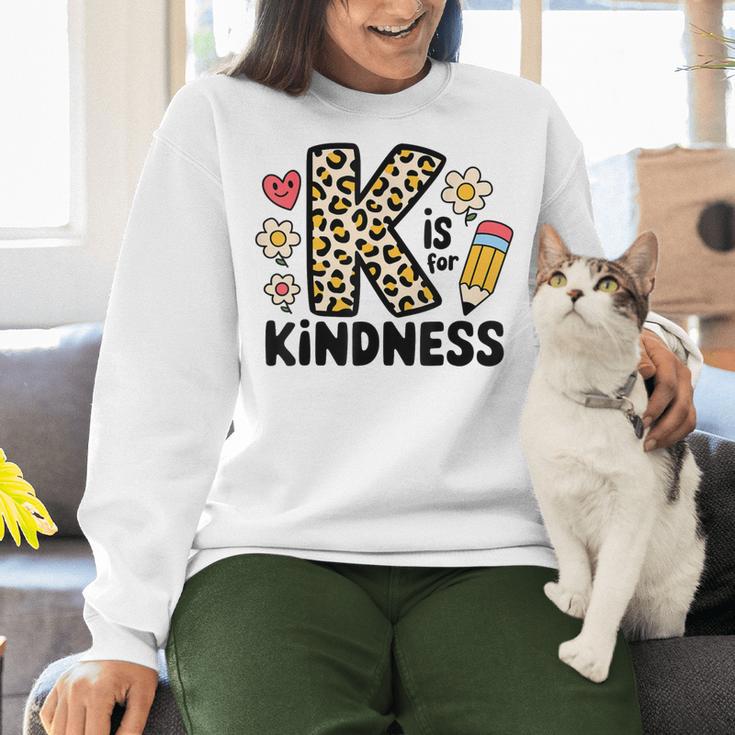 Unity Day Design Kindness Orange Teacher Kids Be Kind Women Crewneck Sweatshirt, gift for family, gift for coworker