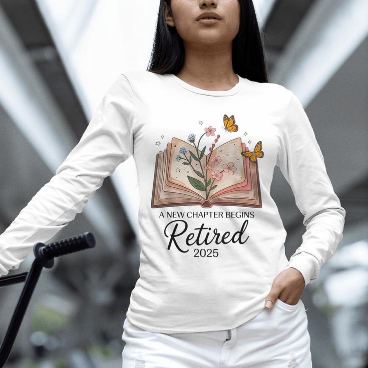 Retired 2025 A New Chapter Begins Retirement Teacher Book Unisex Long Sleeve T-Shirt, novelty gifts, funny gifts