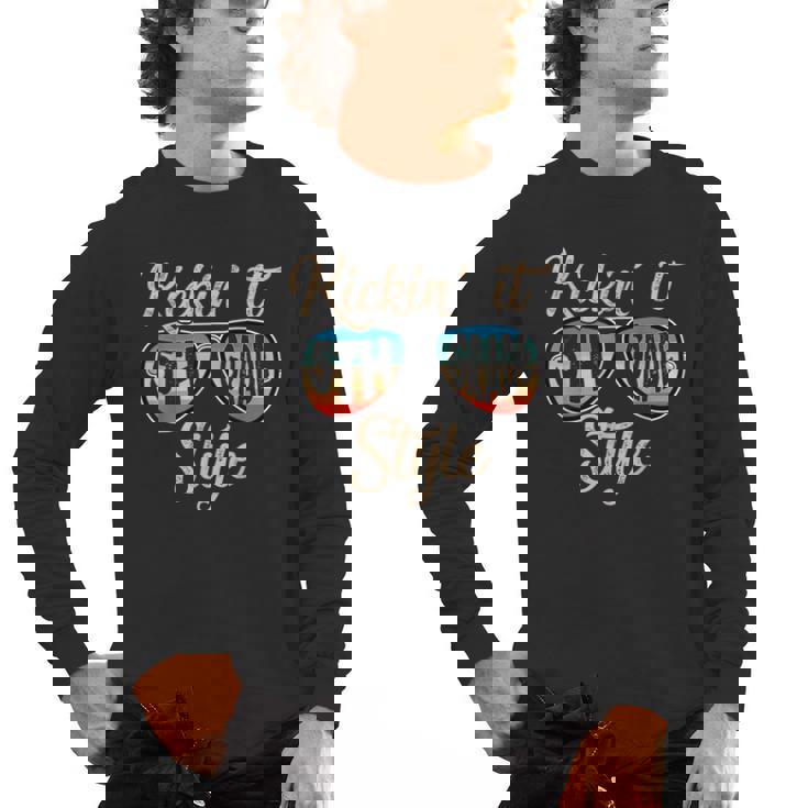 P41l Retro Kickin It 5th Grade Style Teacher Back To School For Men Women Girls Kids Men&#x27;s Long Sleeve T-Shirt