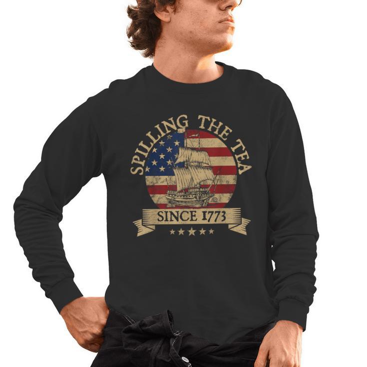 Spilling The Tea Since 1773 Vintage Us History Teacher Men's Long Sleeve T-Shirt