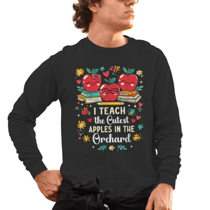 I Teach The Cutest Apples In The Orchard Cute Fall Teacher Men's Long Sleeve T-Shirt