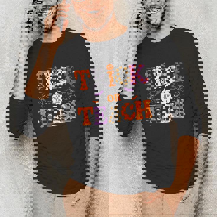 Trick Or Teach Teacher Halloween Costume Men Women Men&#x27;s Long Sleeve T-Shirt, novelty gifts, funny gifts