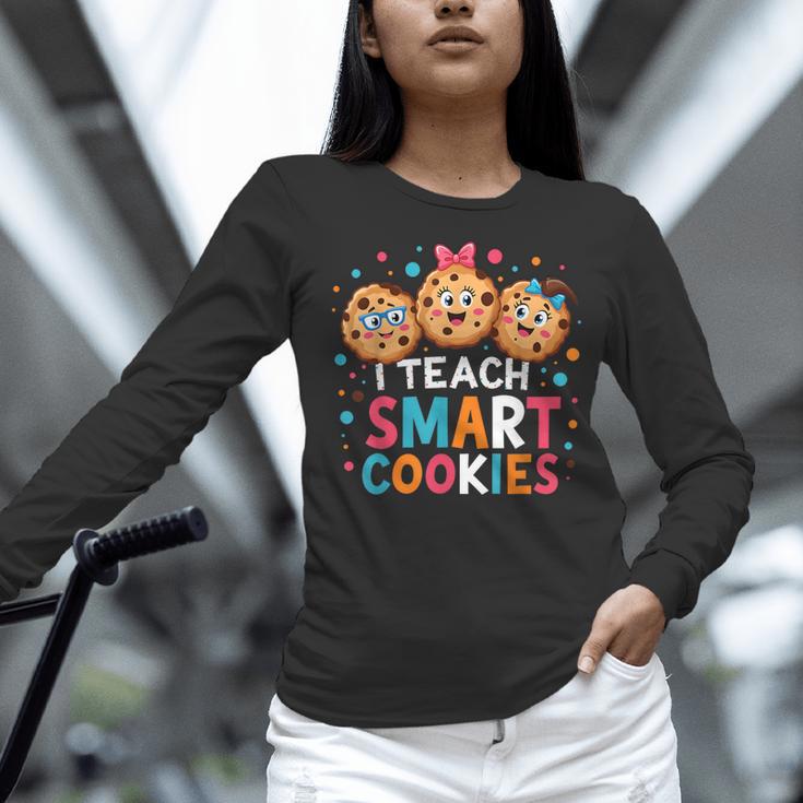 I Teach Smart Cookies Cute Back To School Teacher Women Long Sleeve T-Shirt, gift for family, gift for coworker