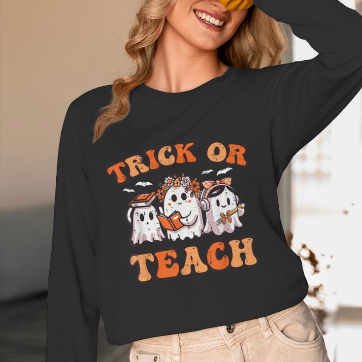 Halloween Teacher Ghosts Trick Or Teach Retro Costume Women Women Long Sleeve T-Shirt, novelty gifts, funny gifts