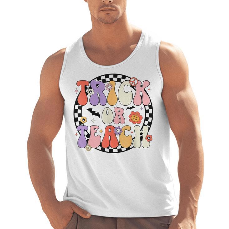 Trick Or Teach Retro Groovy Halloween Teacher Men Tank Top