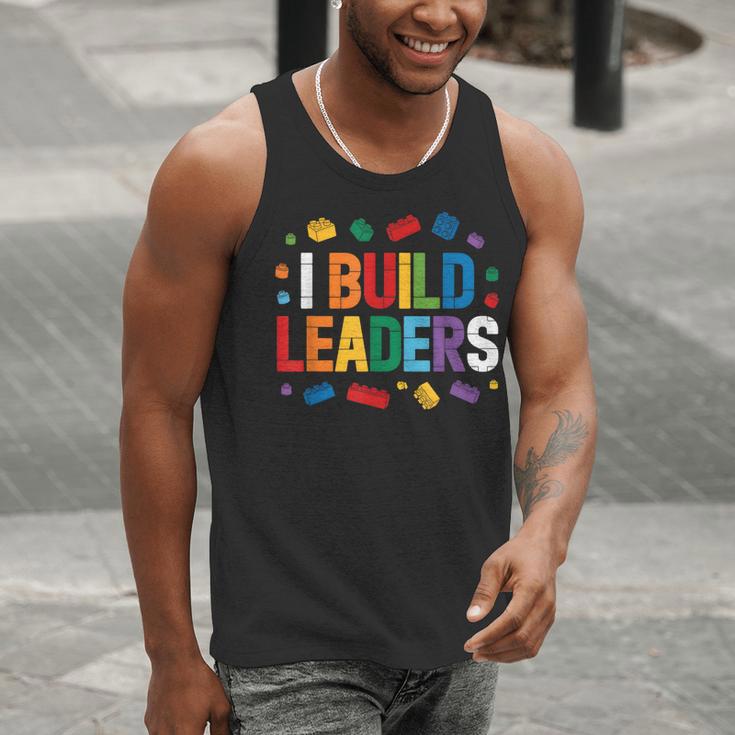 I Build Leaders Bricks Building Blocks Teacher Brick Builder Men Tank Top, funny gift