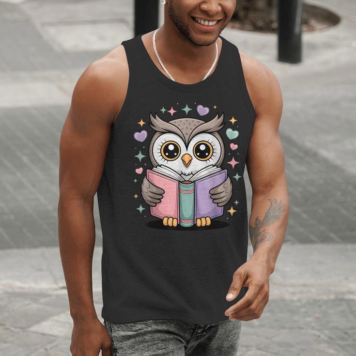 Cute Reading Owl Book Lover Teacher Librarian Bookworm Men Tank Top, funny gift