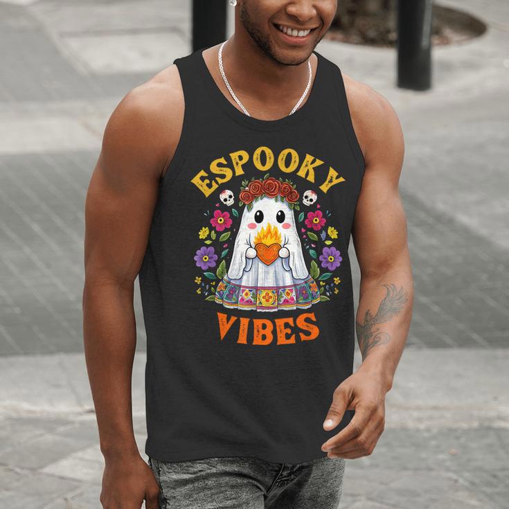 Espooky Vibes Spanish Mexican Halloween Ghost Teachers Men Tank Top, funny gift