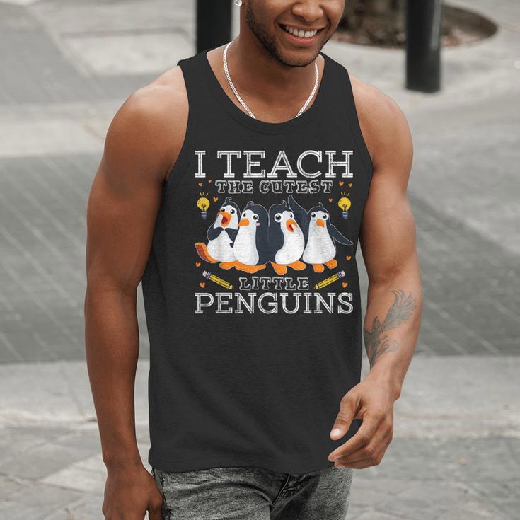 I Teach The Cutest Little Penguins Cute School Teacher Tee Men Tank Top, funny gift
