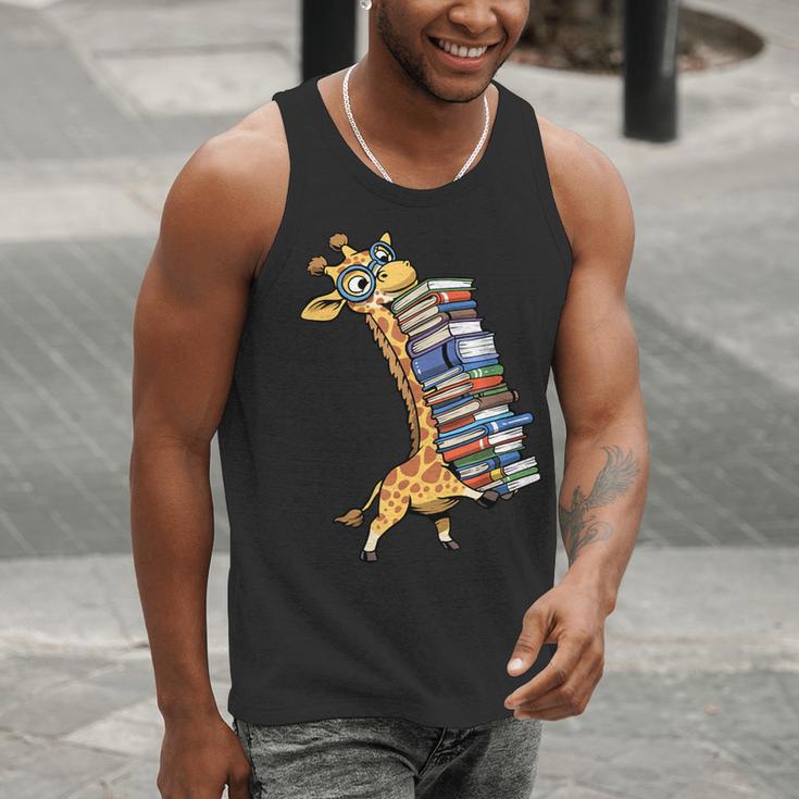Teacher Shirt Giraffe Holding Books Bookworm Librarian Men Tank Top, funny gift