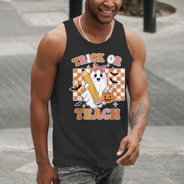 Vintage Teacher Shirt Women Trick Or Teach Halloween Men Tank Top, funny gift Vintage Teacher Shirt Women Trick Or Teach Halloween Men Tank Top, funny gift