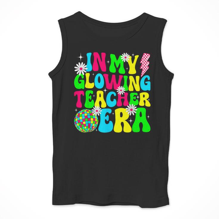 Retro Groovy In My Glowing Teacher Era Happy Teacher's Day Men Tank Top, Groovy Teacher Gifts, funny design