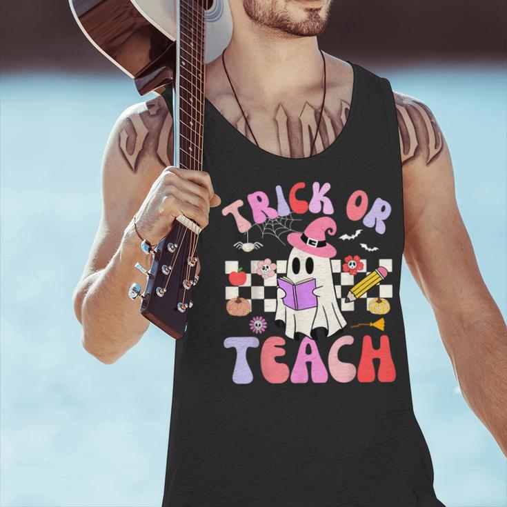 Trick Or Teach Halloween Teacher Floral Ghost Groovy Men Tank Top, Groovy Teacher Tank Tops, gift for family, gift for coworker