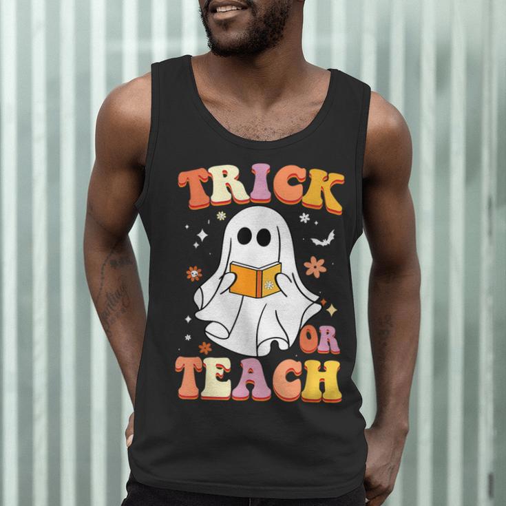 Retro Vintage Groovy Trick Or Teach Teacher Halloween For Men Women Kids Men Tank Top, novelty gifts, funny gifts Retro Vintage Groovy Trick Or Teach Teacher Halloween For Men Women Kids Men Tank Top, novelty gifts, funny gifts
