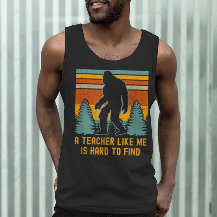 A Teacher Like Me Is Hard To Find Bigfoot Teacher Men Tank Top, novelty gifts, funny gifts