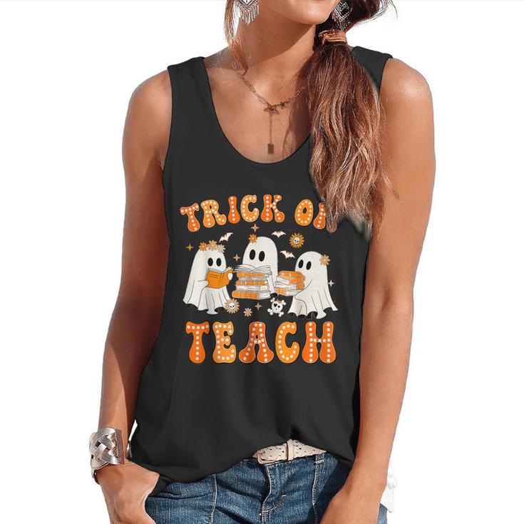 Teacher Halloween Trick Or Teach Retro Groovy Floral Ghost Flowy Tank