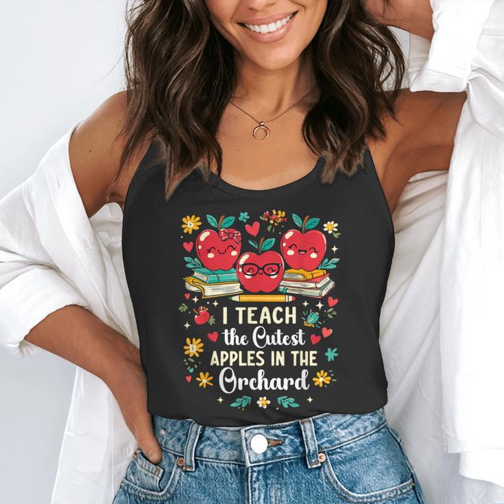 I Teach The Cutest Apples In The Orchard Cute Fall Teacher Flowy Tank, funny gift