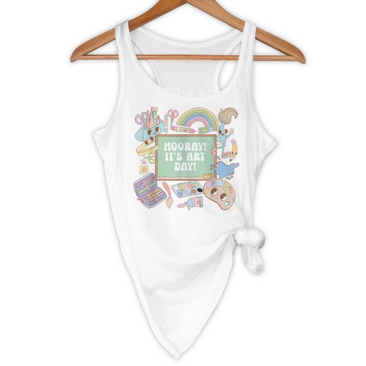Retro Hooray It's Art Day Art Teacher Back To School Women Flowy Tank, novelty gifts, funny gifts