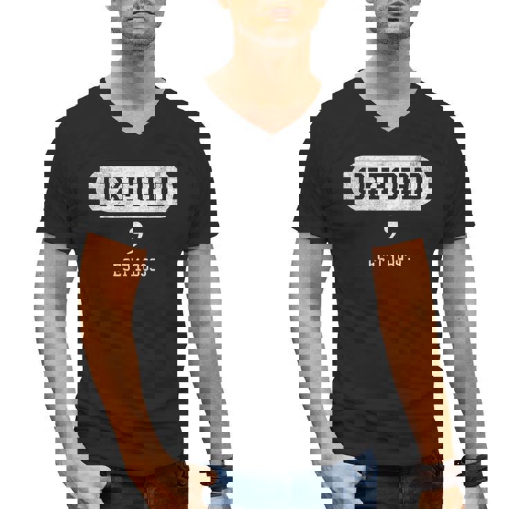 Oxford Comma English Teacher Shirt T-Shirt Men&#x27;s V-Neck T-Shirt