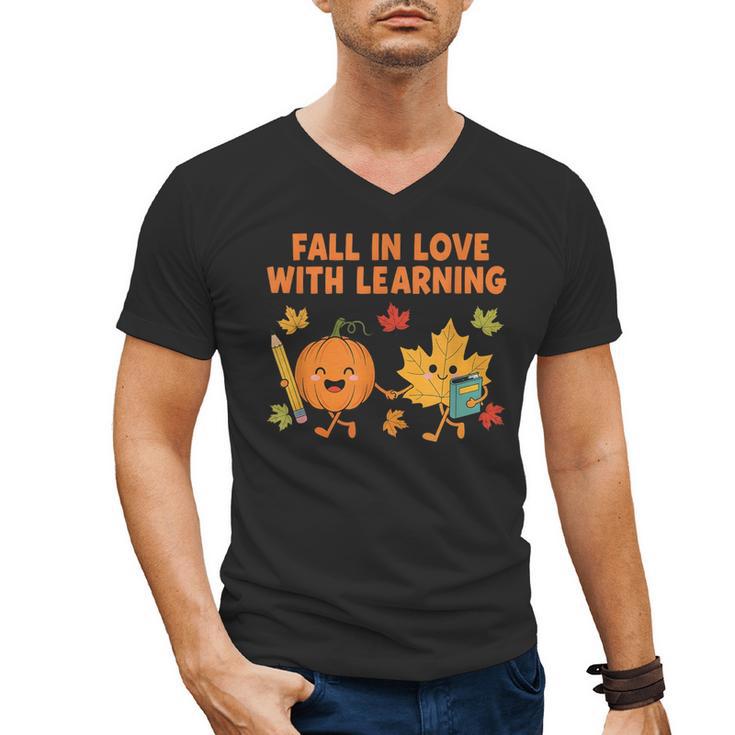 Retro Fall In Love With Learning Autumn Pumpkin Teacher Men's V-Neck T-Shirt