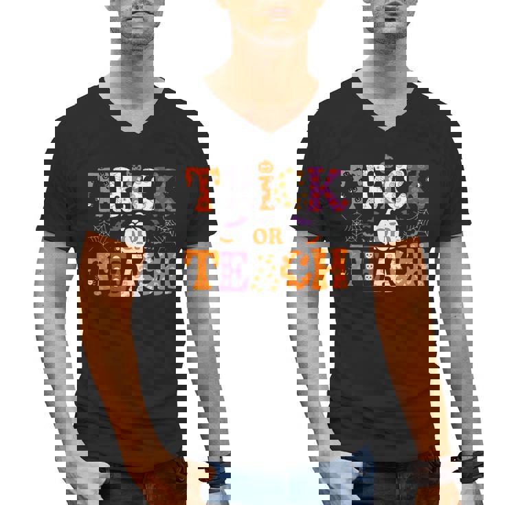 Trick Or Teach Teacher Halloween Costume Men Women Men&#x27;s V-Neck T-Shirt