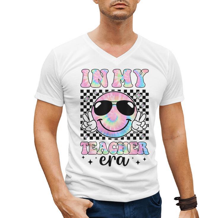 In My Teacher Era Groovy Tie Dye Back To School Cute Teacher Men's V-Neck T-Shirt