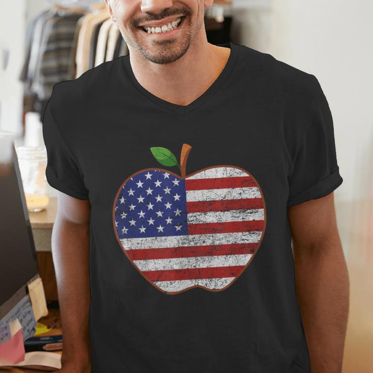 American Flag Teachers Students Apple 4th Of July Vintage Men's V-Neck T-Shirt, funny gift American Flag Teachers Students Apple 4th Of July Vintage Men's V-Neck T-Shirt, funny gift