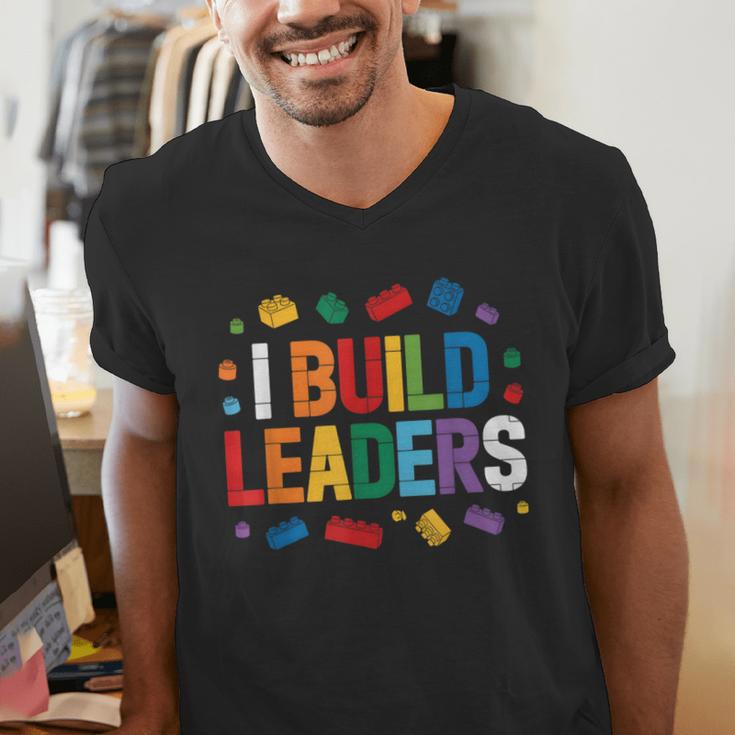 I Build Leaders Bricks Building Blocks Teacher Brick Builder Men's V-Neck T-Shirt, funny gift