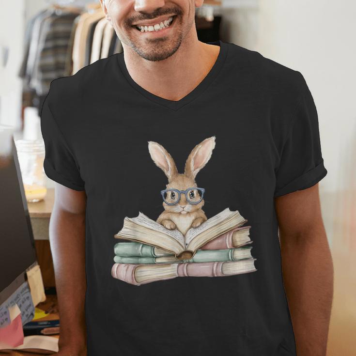 Cute Reading Bunny Glasses Books Bookworm Reader Teacher Men's V-Neck T-Shirt, funny gift