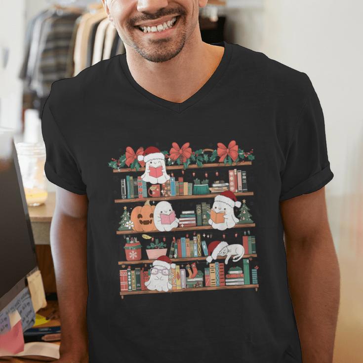 Ghost Christmas Reading Book Lover Library Christmas Teacher Men's V-Neck T-Shirt, funny gift