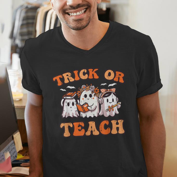 Halloween Teacher Ghosts Trick Or Teach Retro Costume Women Men's V-Neck T-Shirt, funny gift