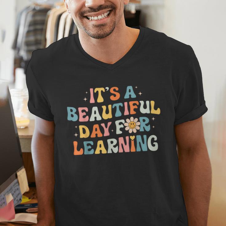 It's Beautiful Day For Learning Retro Teacher Women Men Men's V-Neck T-Shirt, funny gift
