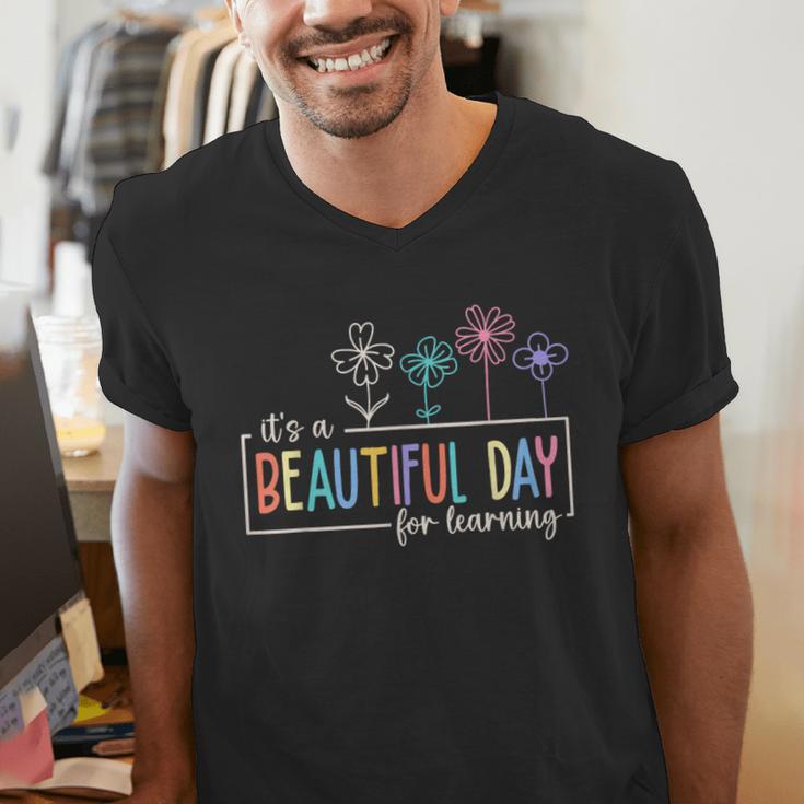 It's a Beautiful Day For Learning Teacher Students Women Men's V-Neck T-Shirt, funny gift