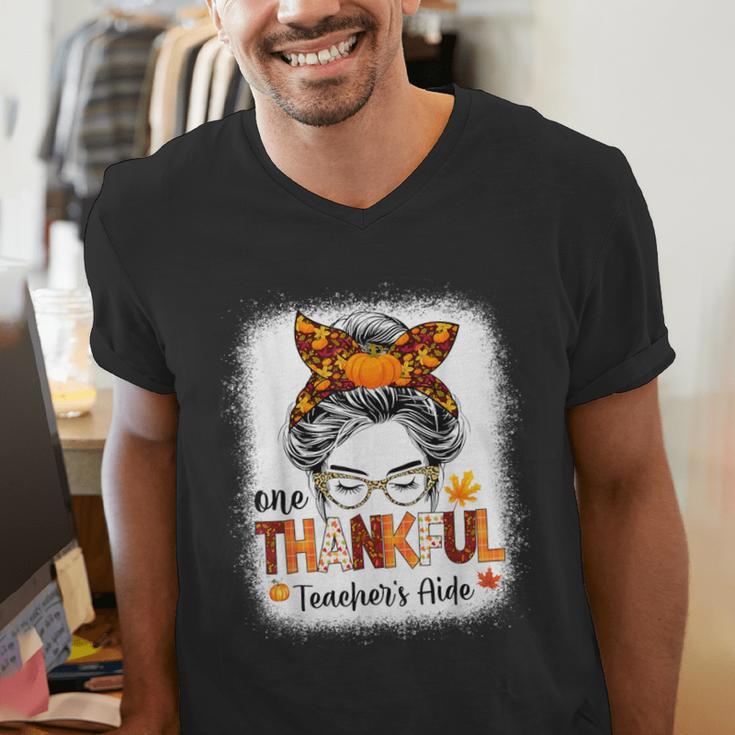 One Thankful Teacher's Aide Messy Bun Thanksgiving Fall Men's V-Neck T-Shirt, funny gift One Thankful Teacher's Aide Messy Bun Thanksgiving Fall Men's V-Neck T-Shirt, funny gift