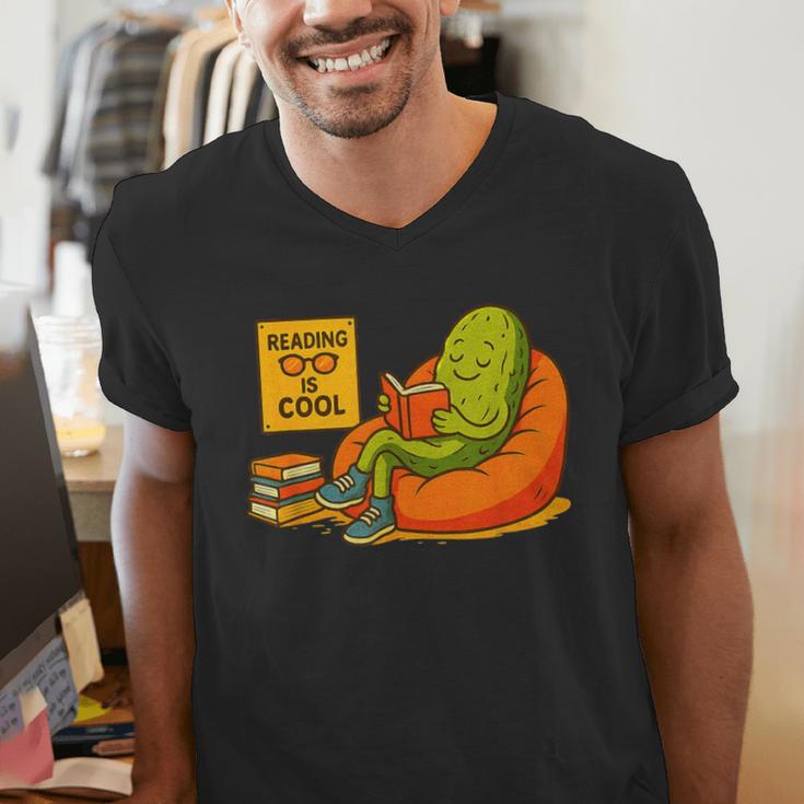 Pickle Reading Books Bookworm Teacher Librarian Kids Retro Men's V-Neck T-Shirt, funny gift