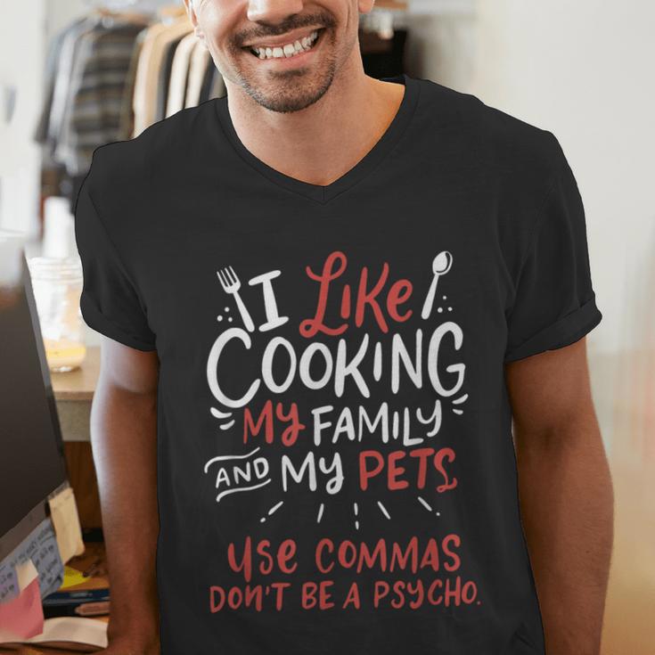 Punctuation Saves Lives I English Grammar Teacher Men's V-Neck T-Shirt, English Teacher Shirts, funny gift
