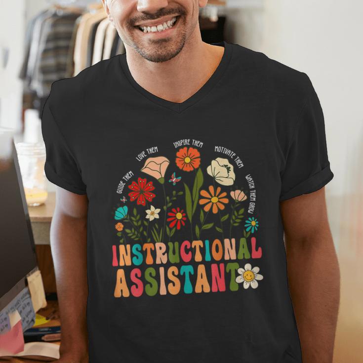 Retro Instructional Assistant Wildflowers Teacher Aide Men's V-Neck T-Shirt, funny gift