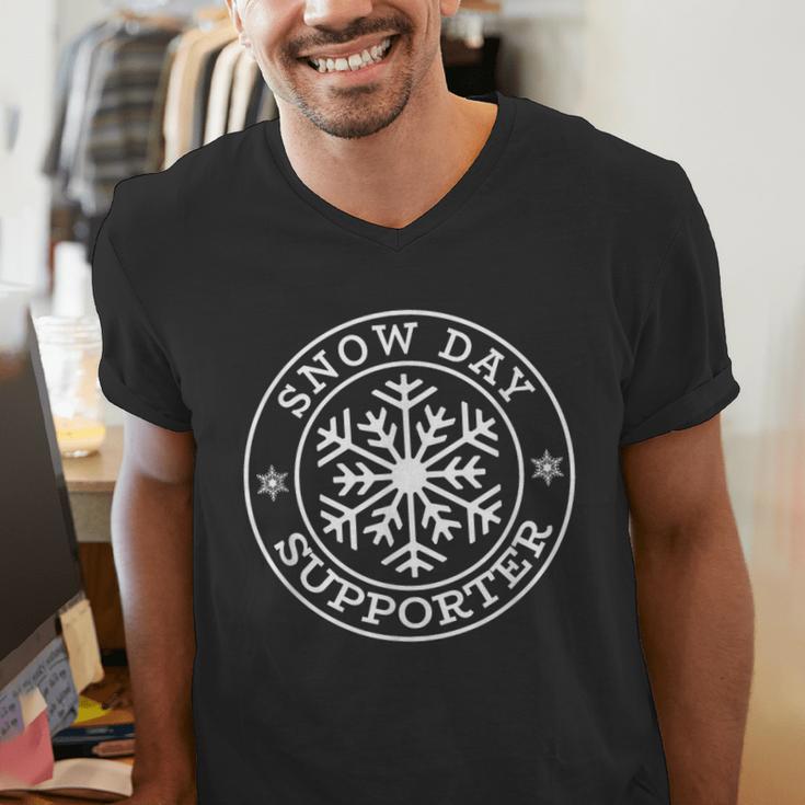 Snow Day Supporter Teacher Student Winter Snowflake Men's V-Neck T-Shirt, funny gift