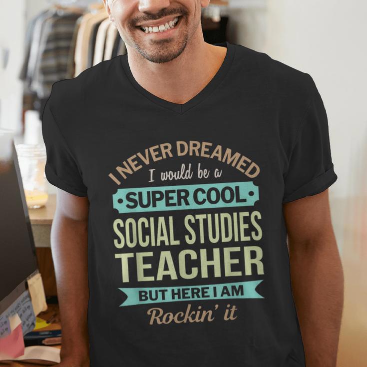 Social Studies Teacher Appreciation Men Women Men's V-Neck T-Shirt, funny gift Social Studies Teacher Appreciation Men Women Men's V-Neck T-Shirt, funny gift