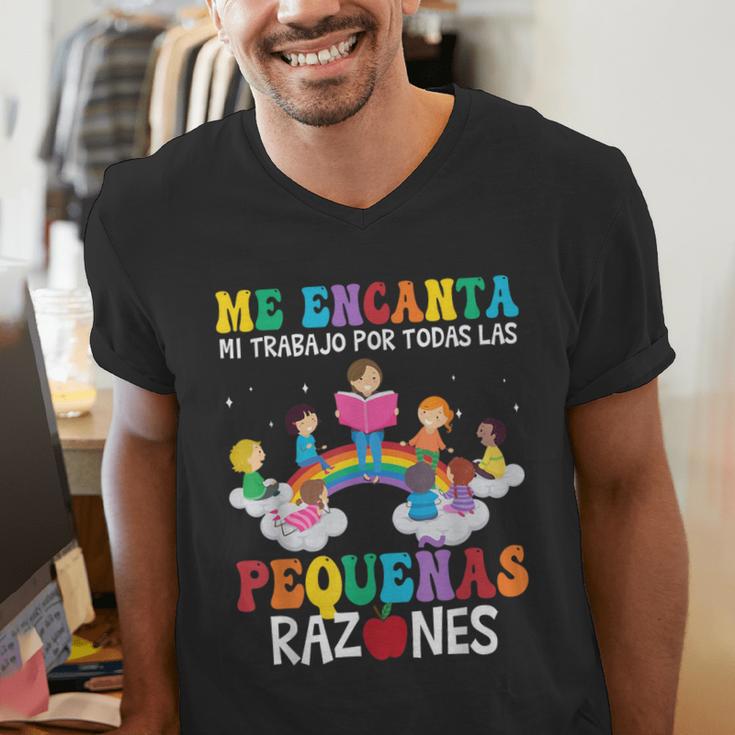 Spanish Teacher Bilingual Teacher Maestra Maestras Men's V-Neck T-Shirt, funny gift