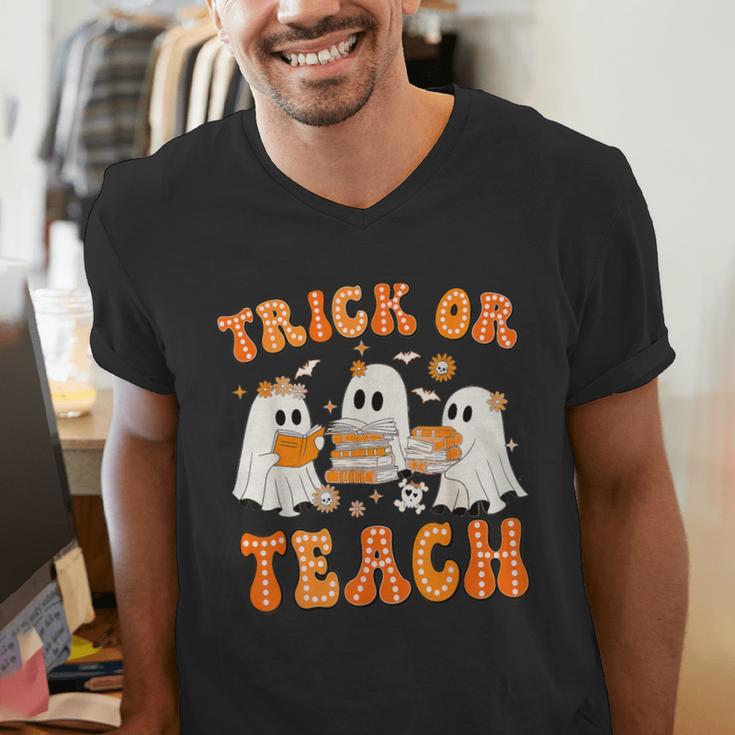 Teacher Halloween Trick Or Teach Retro Groovy Floral Ghost Men's V-Neck T-Shirt, Groovy Teacher Shirts, funny gift