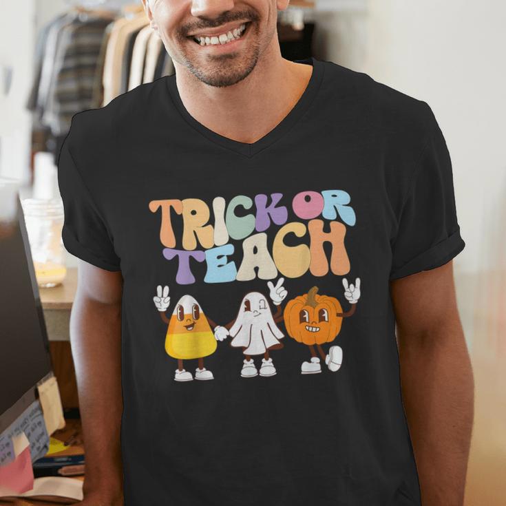 Trick Or Teach Cute Halloween Teacher Men's V-Neck T-Shirt, funny gift